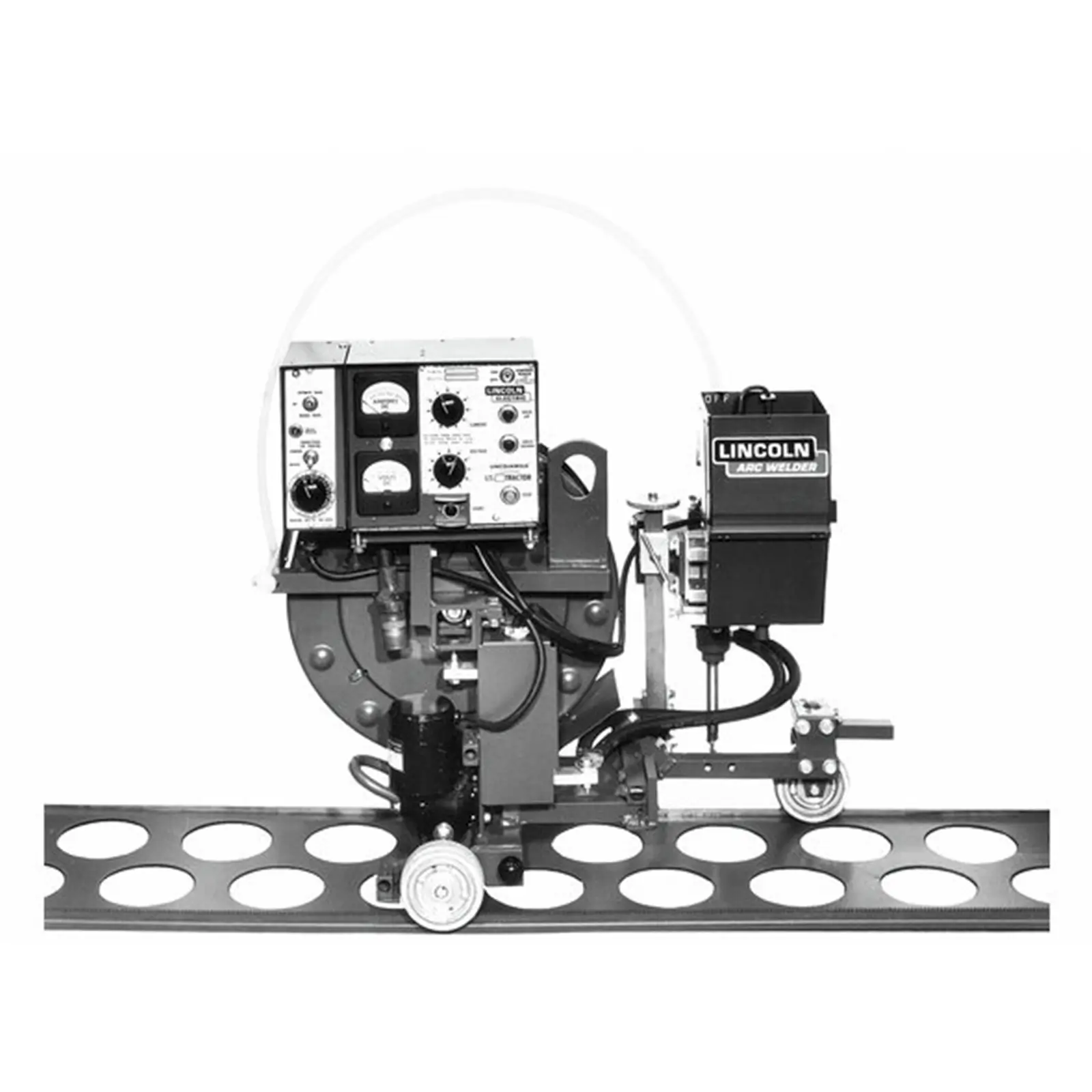 LINCOLN-LT-7-Tractor